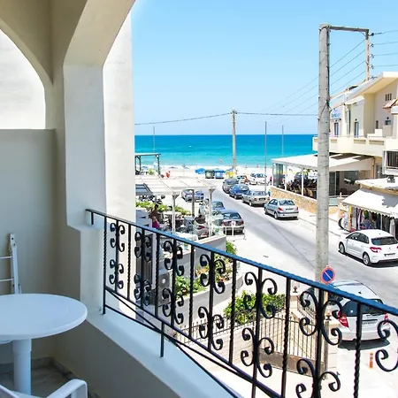 מלון Anita Hotel- Adults Only