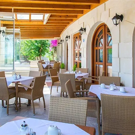 Anita Hotel- Adults Only מלון העיירה רתימנו